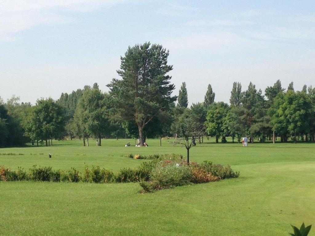 ホテル Calderfields Golf & Country Club ウォールソール エクステリア 写真